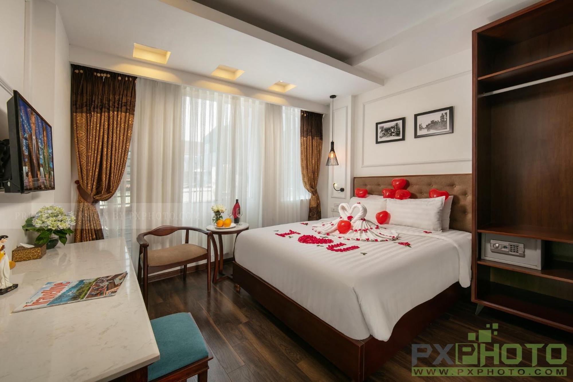 Victory Legend Hotel - In Hanoi Central エクステリア 写真